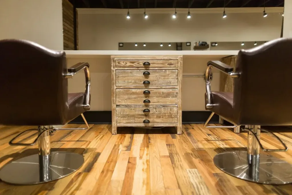 501 Salon Experience — Hair salon in Columbus